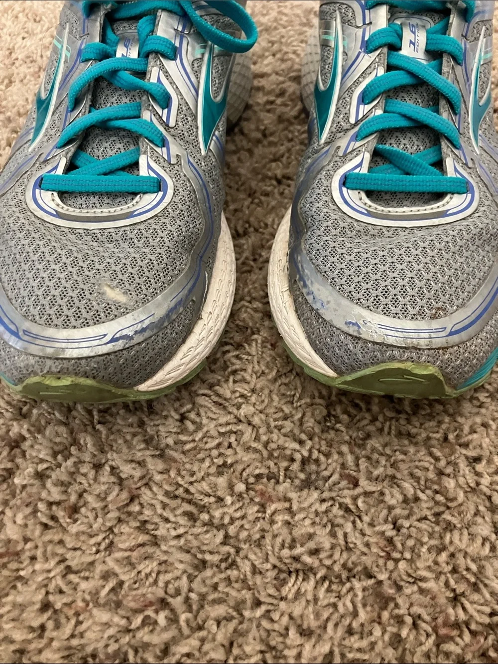 Brooks GTS-16
